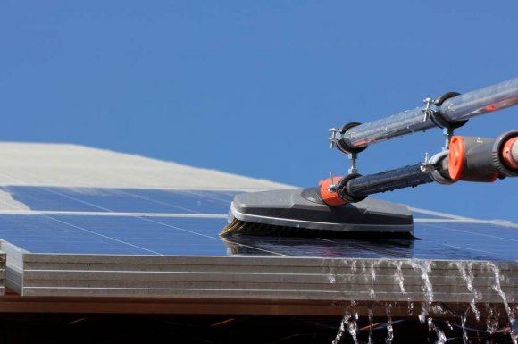 Professionnel pour le nettoyage de kit photovoltaïque à Salaise-sur-Sanne