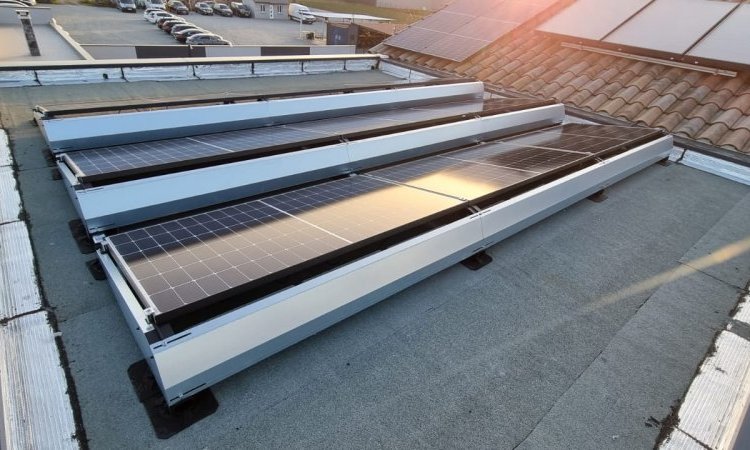 Installations de panneaux solaires et photovoltaïques en Rhône-Alpes